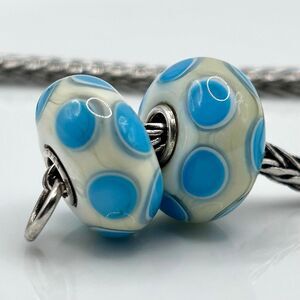 TROLLBEADS Blue & Cream Opaque Unique LAA 925S NEW! #1 in Photo, Spotty Dotty